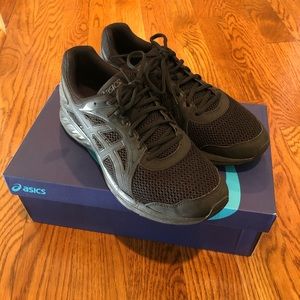 Black ASICS M Jolt 2